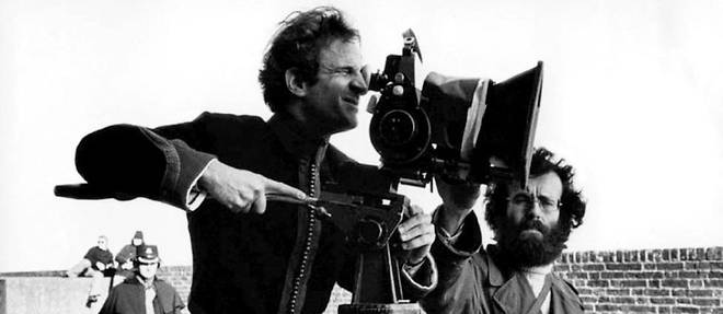 Francois Truffaut sur le tournage de << L'Histoire d'Adele H >> en 1975.
