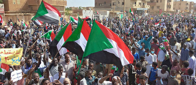 Les Soudanais hostiles au coup d'Etat du general Abdel Fattah al-Burhane maintiennent dimanche la pression dans la rue malgre les morts dans leurs rangs.
