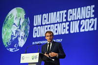 Emmanuel Macron a appele les pays les << plus gros emetteurs >> de CO 2  en retard sur leurs engagements a << rehausser leurs ambitions dans les 15 jours >> de la COP26.
