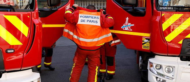 Un pompier de Paris s'equipe. Photo d'illustration.
