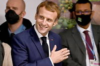 Emmanuel Macron d&eacute;voile les contours de son contrat engagement jeune
