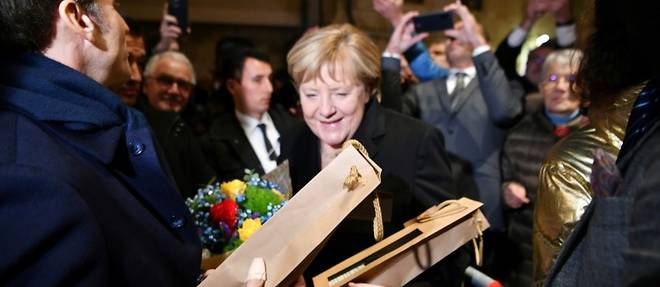 Merkel fait ses adieux a la France apres 16 ans au pouvoir