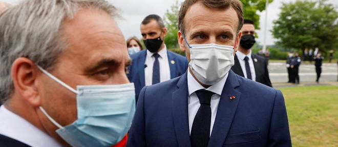 Emmanuel Macron et Xavier Bertrand le 28 juin 2021.
