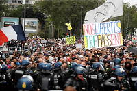 La France est aujourd'hui confrontée à une vague de protestations à gérer, y compris contre le pass sanitaire.
