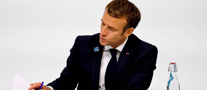 Emmanuel Macron a renforce les controles depuis son arrivee a l'Elysee. 
