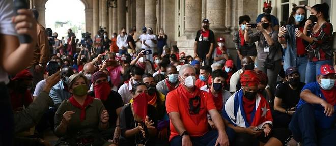 "Cuba va vivre en paix", promet Diaz-Canel face au defi d'un opposant