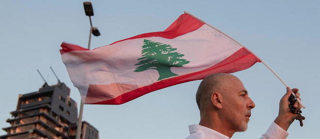 La serie de reportages sur le Liban, notamment sa capitale Beyrouth, a valu a Caroline Hayek le prix Albert-Londres.
