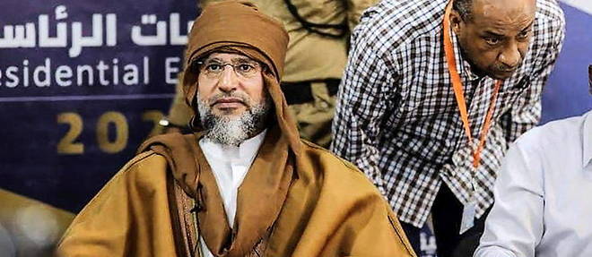 Seif al-Islam Kadhafi annonce sa candidature dans la ville de Sebha, dans le sud de la Libye, le 14 novembre 2021. 
