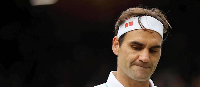Roger Federer, blesse au genou droit, est dans un long processus de reeducation et n'espere pas revenir a la competition avant l'ete 2022.
