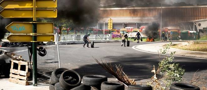 Violences En Guadeloupe: L'Etat Impose Un Couvre-feu