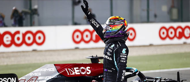 Hamilton a hate de revoir le << replay >> afin de savoir ce qui s'est passe derriere lui durant le Grand Prix du Qatar.
