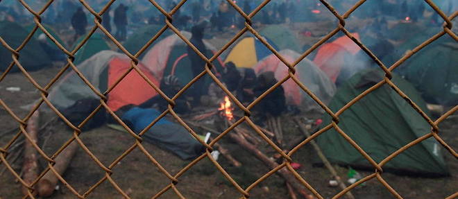 Camp de migrants en Bielorussie, pres de la frontiere polonaise, le 17 novembre 2021.
Camp de migrants en Bielorussie, pres de la frontiere polonaise, le 17 novembre 2021.