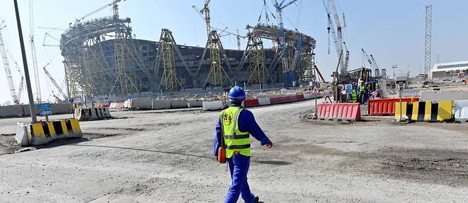 Travaillant dans des conditions de travail execrables, de nombreux travailleurs etrangers exercant  sur les chantiers de la Coupe du monde 2022 au Qatar pointent du doigt des abus de la part de l'organisation. (Image d'illustration)
