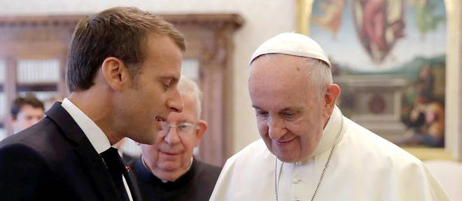Emmanuel Macron et le pape Francois lors de leur rencontre en 2018.
