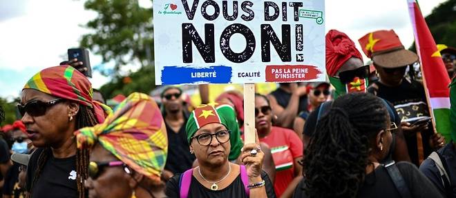 Autonomie de la Guadeloupe: les elus locaux demandent la venue d'une delegation interministerielle