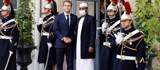 Avec une visite a Paris qui n'a point souleve de vagues, Mahamat Idriss Deby a gagne ses galons de dirigeant sur lequel compter quant a la securite dans le Sahel. 
