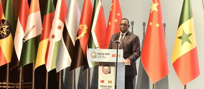 Apres vingt ans de relations economiques intenses, la Chine et l'Afrique vont faire le point a Dakar a l'occasion du 8e Forum sur la cooperation sino-africaine prevu les 29 et 30 novembre 2021. Ici, le president senegalais Macky Sall lors de son discours a l'ouverture du 8e Focac. 
