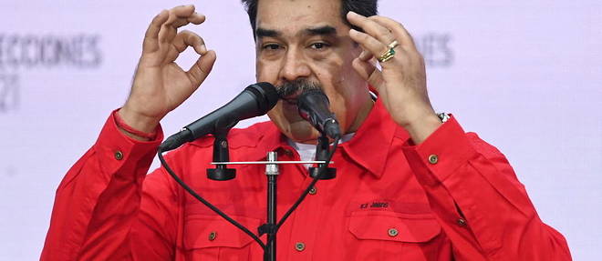 Le parti du president Nicolas Maduro a remporte une victoire ecrasante aux elections regionales.
