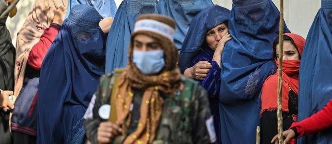 A Kaboul, l'ONU distribue de l'argent a 3.000 familles demunies