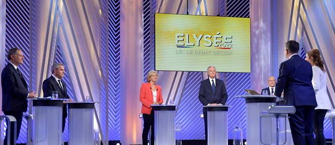 Les participants au congres de la droite debattent pour la derniere fois sur France 2.
