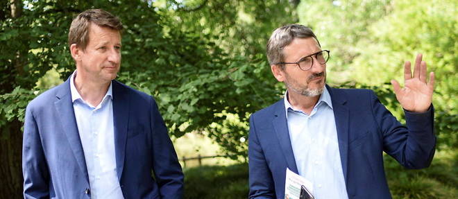 Yannick Jadot et son ex-porte-parole Matthieu Orphelin, en juin 2021. 
