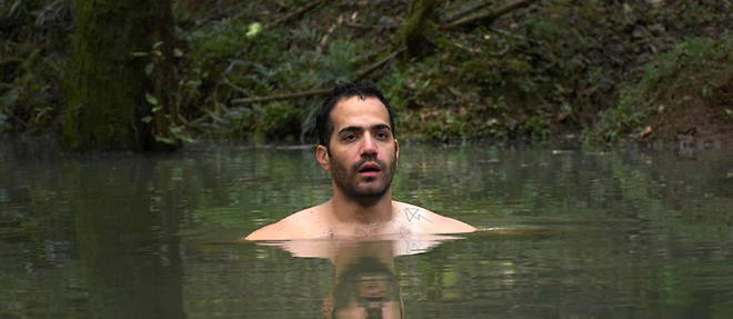 Le film de Mohammad Rasoulof alterne huis clos et sequences en plein air ou la nature joue un role << liberateur >>.
