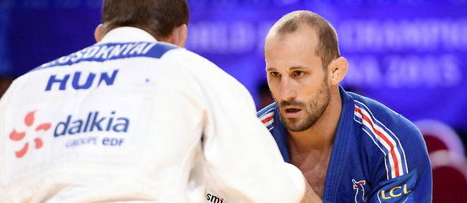 Avant d'etre l'entraineur de Margaux Pinot, Alain Schmitt etait lui-meme judoka et il a participe aux Mondiaux en 2015 dans la categorie des moins de 81 kg.
