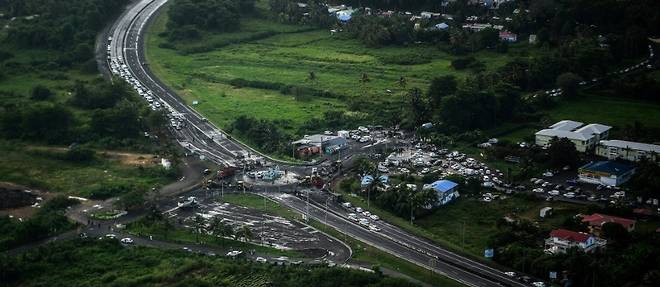 Antilles: la circulation globalement retablie, encore quelques blocages