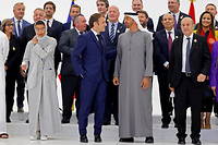 Le président français Emmanuel Macron et le prince héritier des Émirats Mohammed ben Zayed al-Nahyan (MBZ) le 3 décembre 2021 à Dubaï.
