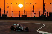 F1 Arabie saoudite&nbsp;: Verstappen dans le rail, Hamilton en pole