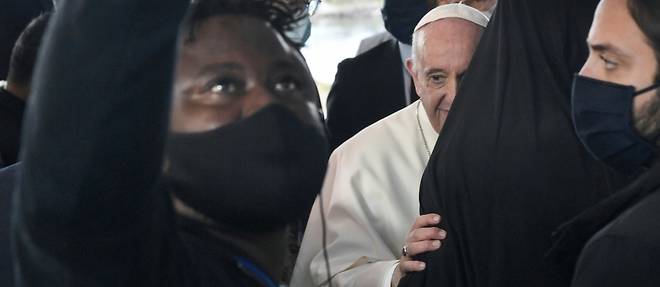 Migrants: le pape Francois appelle a Lesbos a mettre fin a un "naufrage de civilisation"