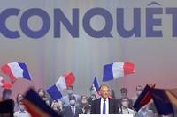 &quot;La France est de retour&quot;, lance Zemmour &agrave; son premier meeting, marqu&eacute; par des violences