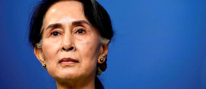 Aung San Suu Kyi, agee de 76 ans, est detenue depuis que les generaux ont renverse son gouvernement aux premieres heures du 1er fevrier, mettant ainsi fin a une breve parenthese democratique en Birmanie.
