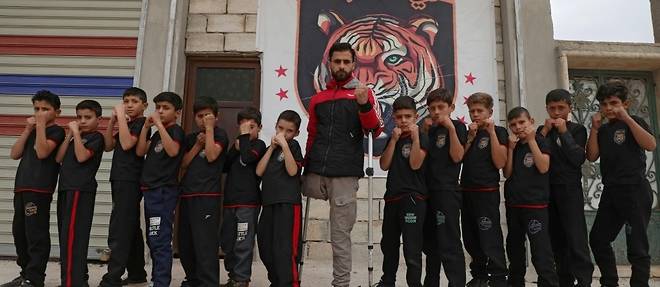 Dans le nord syrien, un maitre de kung-fu unijambiste