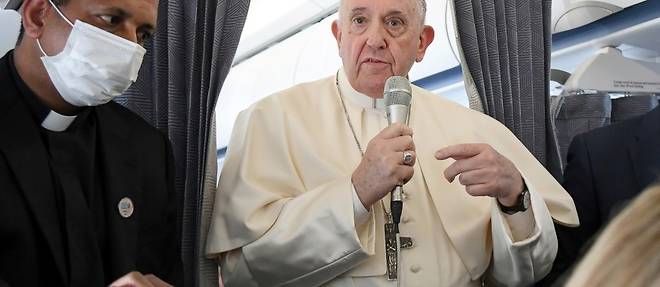 Le pape invite a la prudence sur l'"interpretation" du rapport Sauve en France
