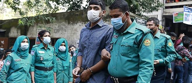 Bangladesh: 20 condamnes a mort pour le meurtre d'un etudiant en 2019