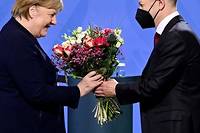 Scholz succ&egrave;de &agrave; Merkel et promet &agrave; l'Allemagne un &quot;nouveau d&eacute;part&quot;