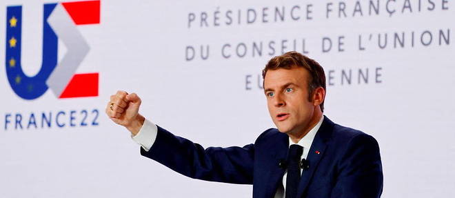 Emmanuel Macron a fixe comme objectif de la presidence francaise du Conseil de l'UE, qui debute le 1er janvier, de rendre l'Europe << puissante dans le monde >>.

