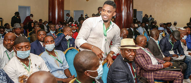<< Je suis honore d'etre elu a la tete de la federation camerounaise de football >>, a reagi Samuel Eto'o, apres avoir obtenu 43 voix contre 31 pour son adversaire, le president interimaire sortant de l'instance, Seidou Mbombo Njoya.
