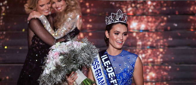 Diane Leyre a ete elue Miss France 2022.
