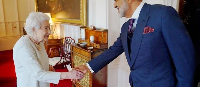 Elizabeth II recoit le sultan d'Oman en personne