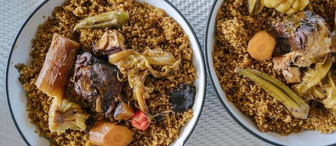Autre institution africaine adoubee, apres la rumba congolaise, le thieboudiene, ou ceebu jen, le plat national senegalais, prepare a base de poisson, de mollusques, de riz et de legumes de saison.
