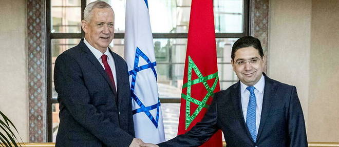 Le ministre israelien de la Defense, Benny Gantz, recu a Rabat par le ministre marocain des Affaires etrangeres, Nasser Bourita, le 24 novembre 2021.

