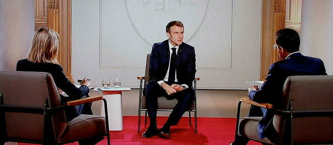 Emmanuel Macron lors de son interview diffusee sur TF1 le 15 decembre.
