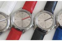 <p style="text-align:justify">Une nouvelle collection de montres à aiguille fixe et cadran tournant conçue par Christian Moriggi Créations. 870 €.
