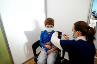 La Haute Autorite de sante (HAS) autorise la vaccination des enfants.
