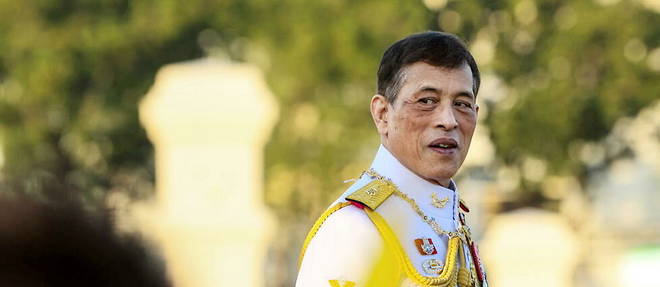 Maha Vajiralongkorn est roi de Thailande, sous le nom de Rama X, depuis le 1?? decembre 2016. 
