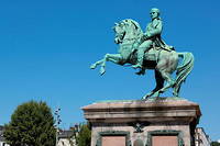 Lors d’une consultation citoyenne, une majorité de votants ont exprimé leur souhait de voir réinstallée la figure de l’empereur Napoléon sur la place de l’hôtel de ville de Rouen.
