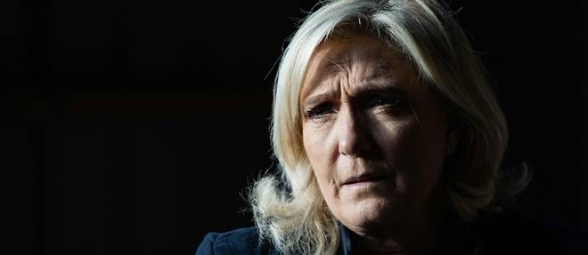 Une enquete ouverte pour injure envers Marine Le Pen sur un vehicule