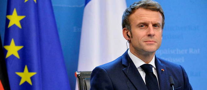 Emmanuel Macron annonce un nouveau conseil de defense sanitaire prevu lundi 27 decembre.
